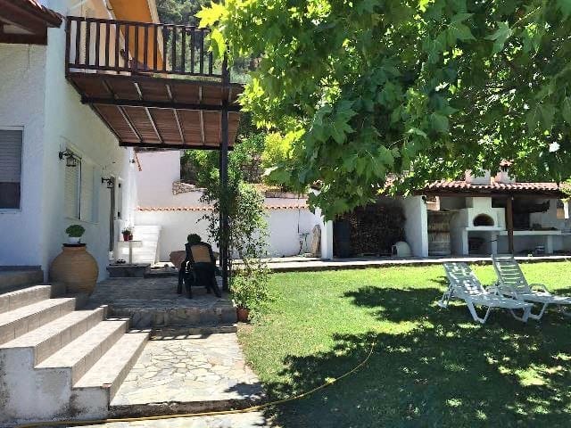Derveni Villa & Guest House Corinthia