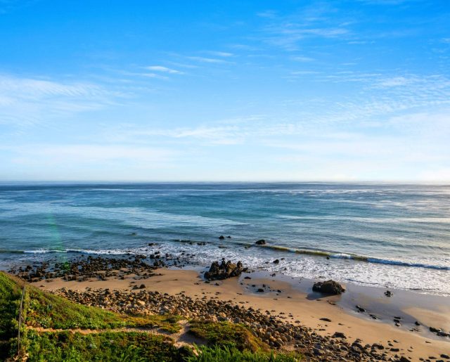 Kim Kardashian ocean view
