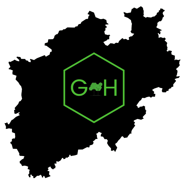 auf schwarzer NRW Karte in einem Hexagon die Buchstaben G und H sowie ein Baumlogo