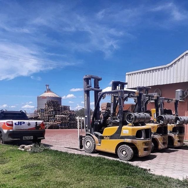 VENDA EMPILHADEIRAS CARAPICUIBA