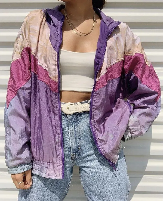 Outerwear Parasut Retro: Dari Tahun 90-an ke Trend Fashion 2025