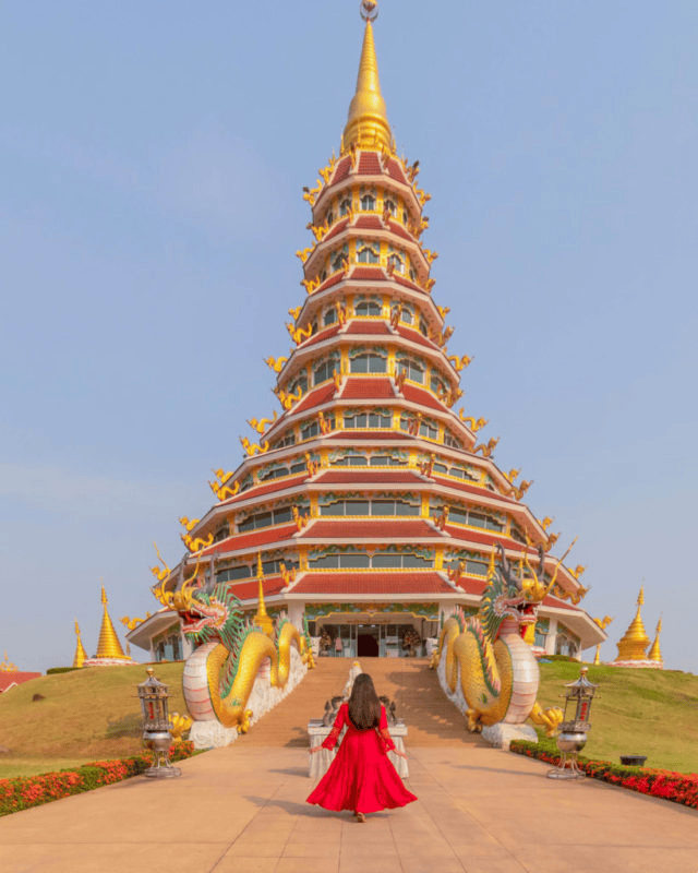 Visiting the Red Temple (Wat Huay Pla Kang), Chiang Rai White Temple Buddah, Thailand
