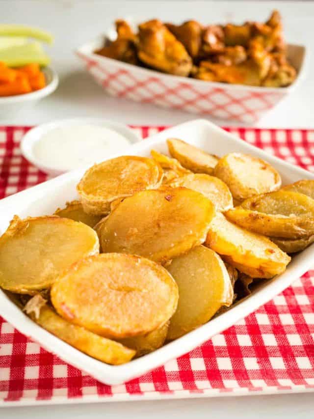cropped-Buffalo-Wild-Wings-buffalo-chips-3-Photograph-Copyright-Good-Food-Stories-LLC.jpg