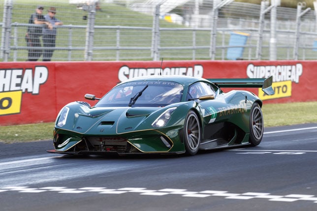 Видео: Рекорд круга в Батерсте на Brabham BT62 Видео: Рекорд круга в Батерсте на Brabham BT62