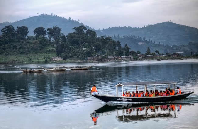 Boat Cruise safaris in Akagera National Park