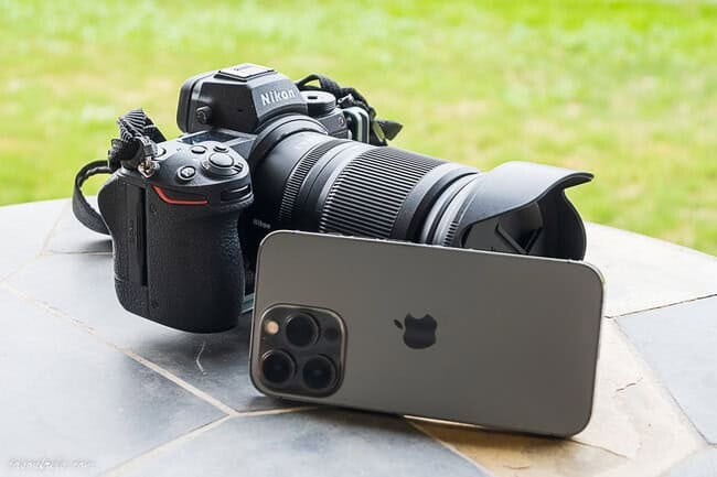 dslr vs iphone