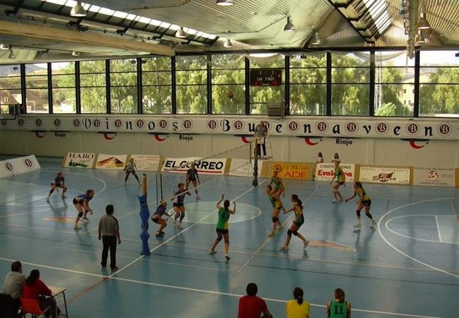 Partido de voleibol femenino, las Reinas del Caribe vencen a Puerto Rico