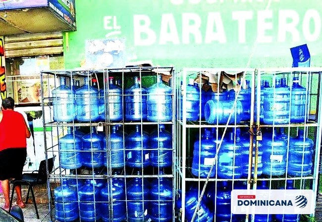 El botellón de agua ya cuesta hasta RD$130 en el Gran Santo Domingo