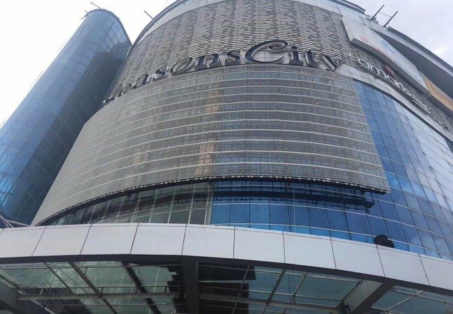 LED Curtain Wall Display