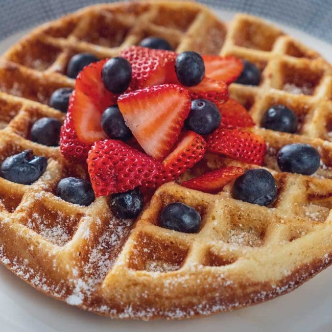 Read more about the article Wake Up Happy: The Best Breakfast in Boone During Your Stay at White Fence Farm