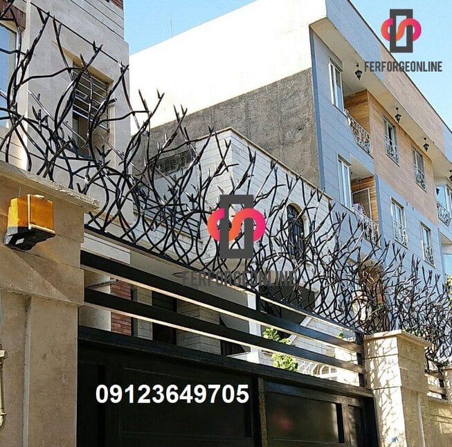 حفاظ روی دیوار