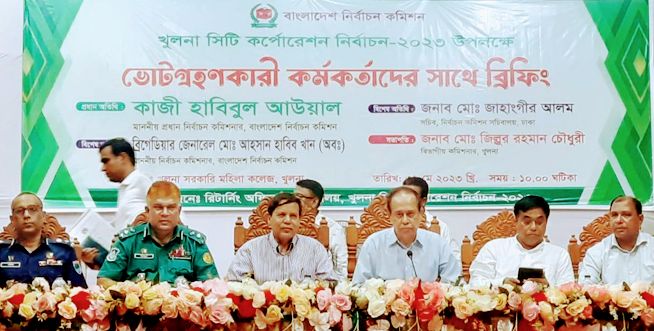 নির্বাচন কমিশনের দায়িত্ব কোনো প্রার্থীকে জিতিয়ে দেওয়া বা হারিয়ে দেওয়া নয়, খুলনায় সিইসি