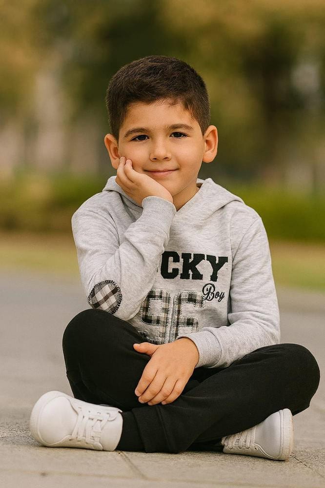 Chándal niño sudadera fina cuadros gris y coderas