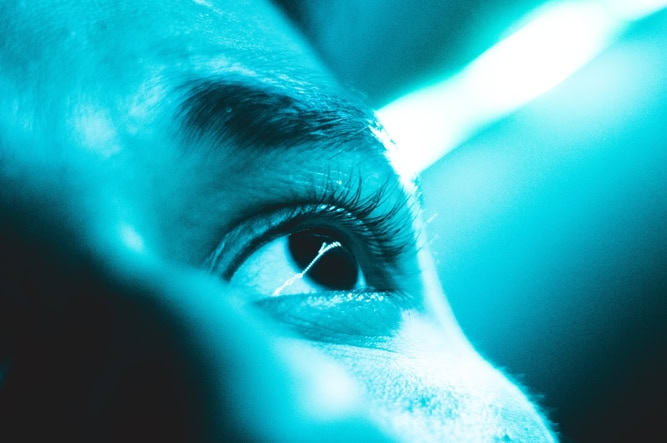 blue light eyes