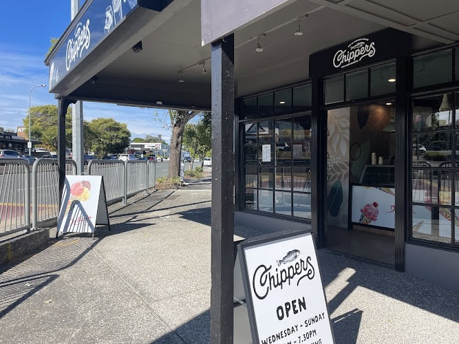Chippers — fish and chip shop in Greenslopes, Queensland