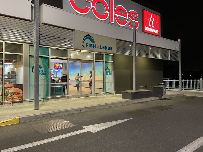 Fish in the Lakes — fish and chip shop in South Morang, Victoria