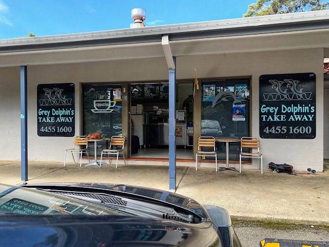Grey Dolphins Takeaway — fish and chip shop in Mollymook Beach, New South Wales