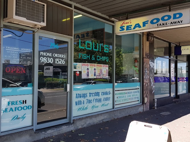 Loui's Seafood — fish and chip shop in Surrey Hills, Victoria