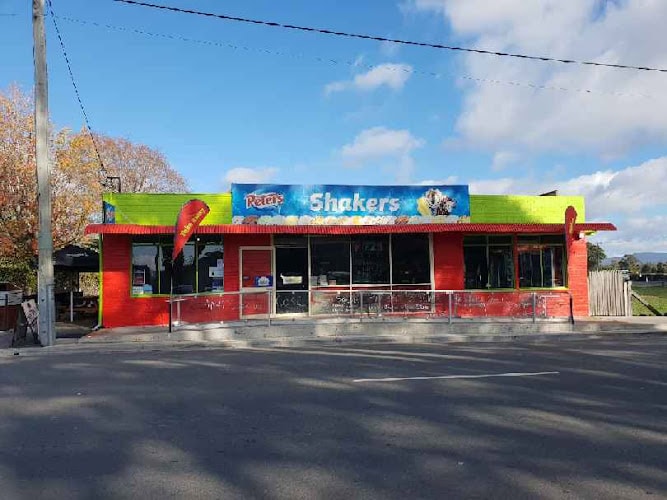 Shakers Takeaway — fish and chip shop in Exeter, Tasmania