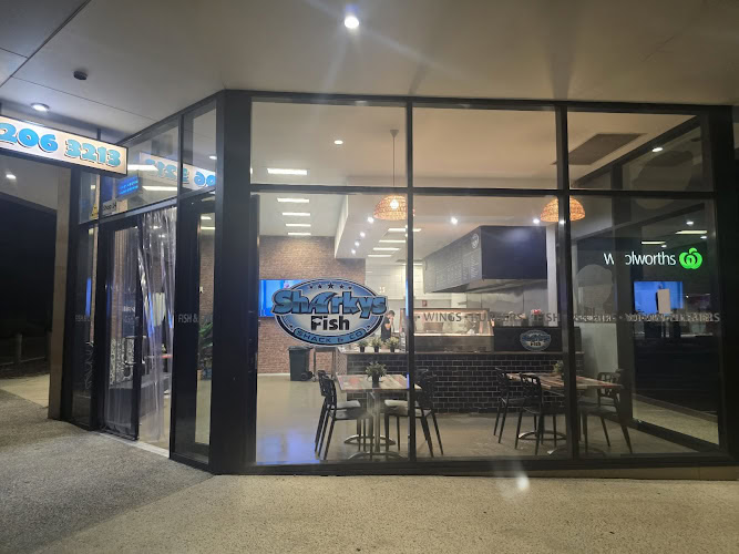 Sharkys Fish Shack & Co Hocking — fish and chip shop in Hocking, Western Australia