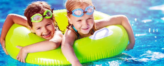 can you catch lice from a swimming pool?