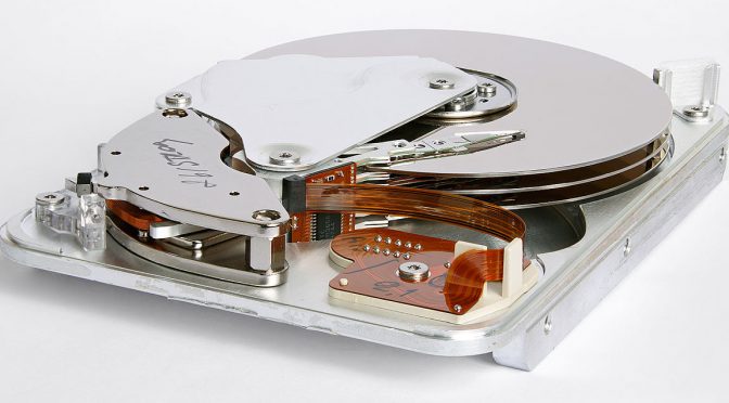 Große Fotosammlungen speichern: in der Cloud, auf HDD oder SSD? Eine Entscheidungshilfe