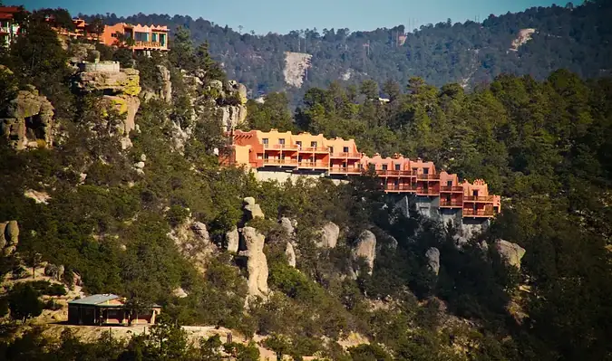 featured las alamandas