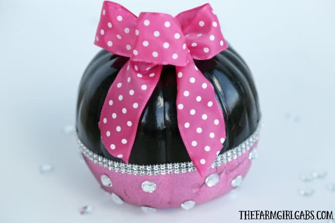 DIY Minnie Mouse Pumpkin