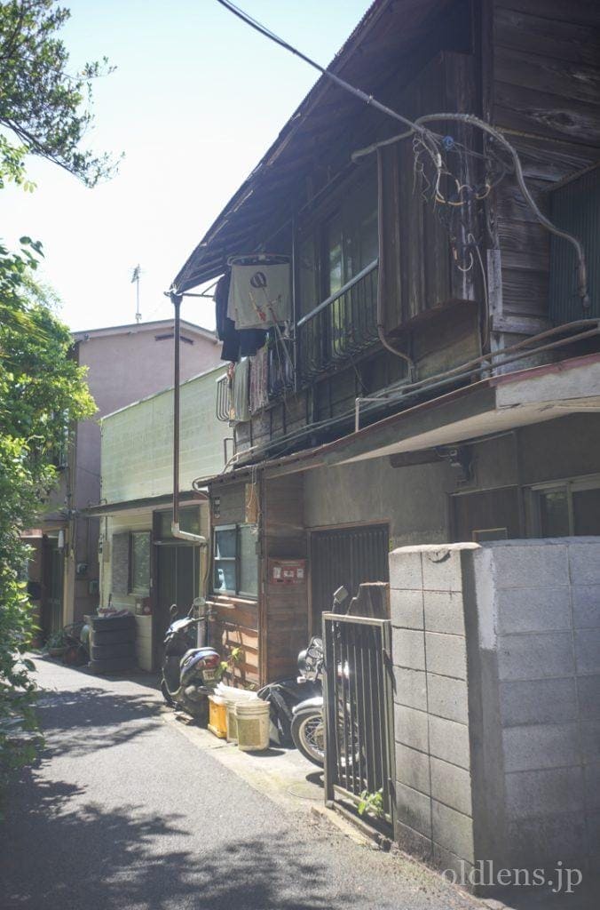 Leica(Leitz) Summaron 35mm F3.5 Lマウント 描写の特徴とレビュー作例 青梅のレトロな街並み エモい写真画像 ブログ