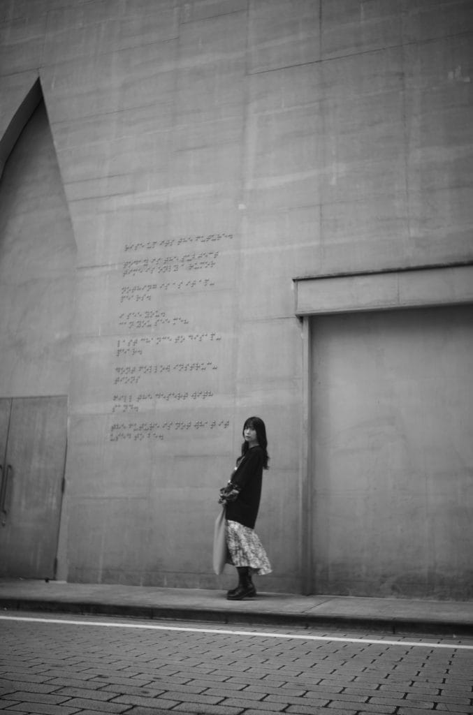 オールドレンズポートレート写真 彩夏子 Leitz Elmar 35mm f3.5 Leica M10Monochrom