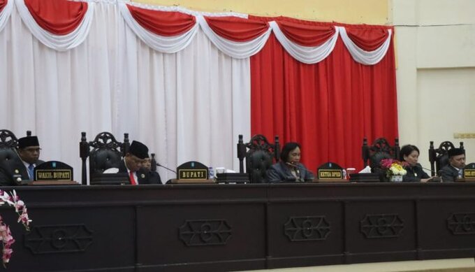 DPRD Halut Sahkan Ranperda Pertanggungjawaban APBD 2025 Jadi Perda