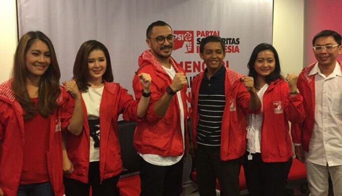 Terjun ke Dunia Politik, Giring ‘Nidji’ Syukuran di Rumahnya