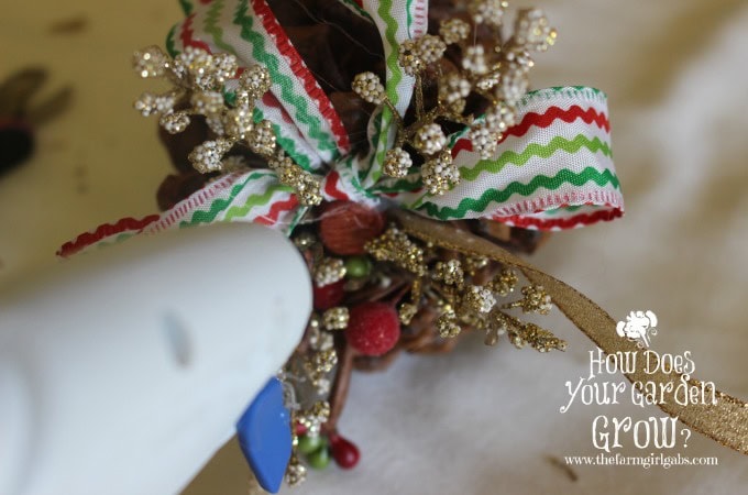 Pinecone Ornament with berries