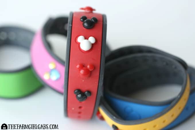 Blinged-Out Magic Bands - Feature4