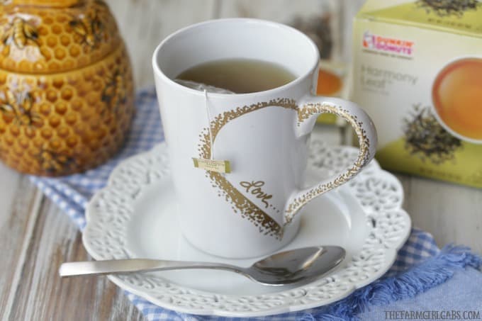 Warm up with one of Dunkin' Donuts new premium hot teas in this easy DIY Valentine Heart Mug.