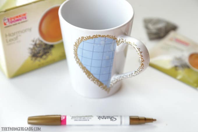 Warm up with one of Dunkin' Donuts new premium hot teas in this easy DIY Valentine Heart Mug.