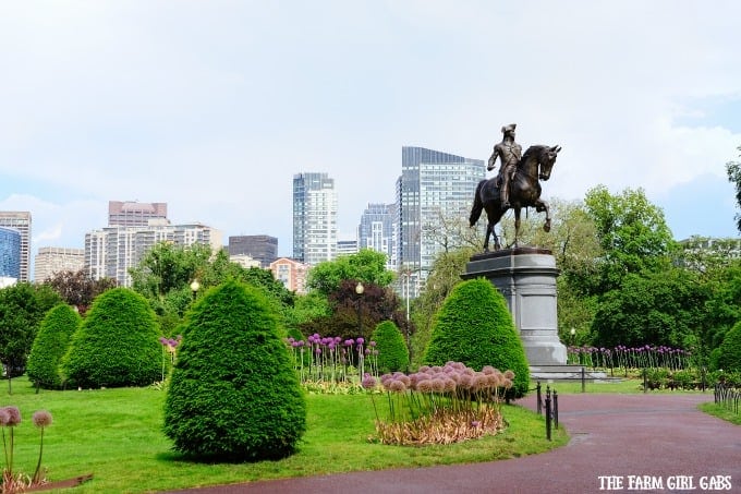 Thinking about visiting Boston? If you do (you really should!), check out these 15 Fun Things To Do In Boston.