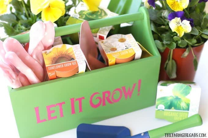 Your kids will really "dig" this DIY Kids Gardening Caddy. It's perfect for carrying their gardening tools. It makes a great gift idea.