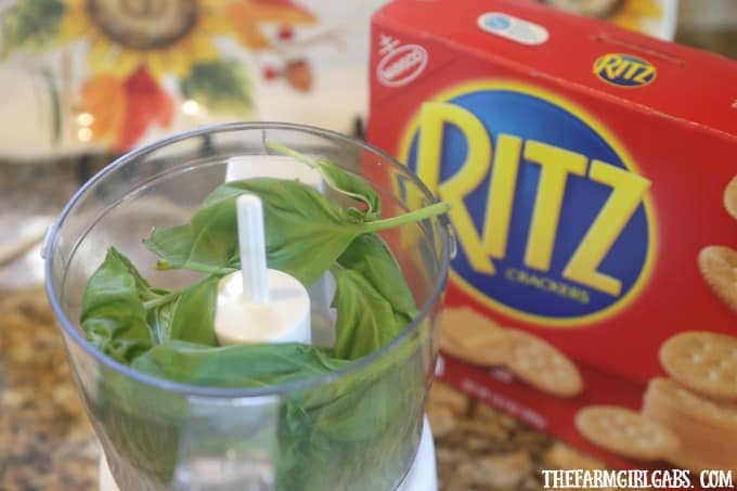 Looking for an easy summer appetizer recipe? These easy Pesto Cheese Shrimp Bites are perfect for spring entertaining. #FreshRITZpiration #Ad