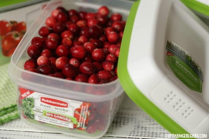 Sweet apples and tart cranberries collide to make these delicious Apple Cranberry Tarts. This is the perfect recipe for your fall celebration.