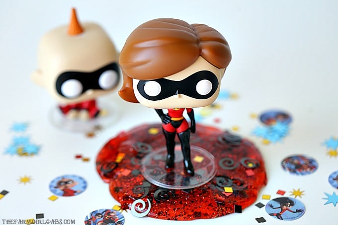 Our favorite Supers are BACK this summer with an all new movie. Make a batch of this fun Incredibles Elastigirl Slime to celebrate. And remember, no capes! #Slime #SlimeRecipe #DisneyCraft #Pixar #TheIncredibles #TheIncredibles2 #WaltDisneyWorld