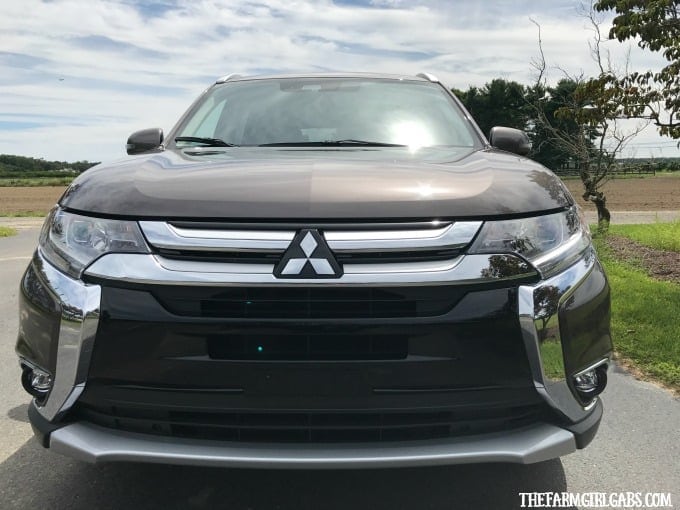 Welcoming Fall In The 2017 Mitsubishi Outlander GT