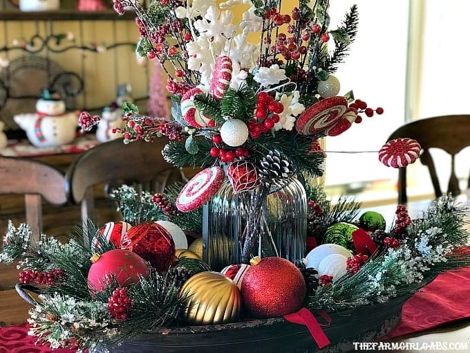 The holiday preparation is in full swing. Here are 5 Ways To Create A Welcoming Holiday Home.