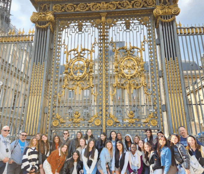 Students on ACIS Tour at Versailles
