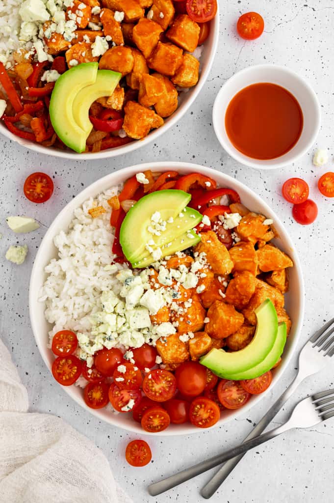 Buffalo Chicken Rice Bowl (Healthy)