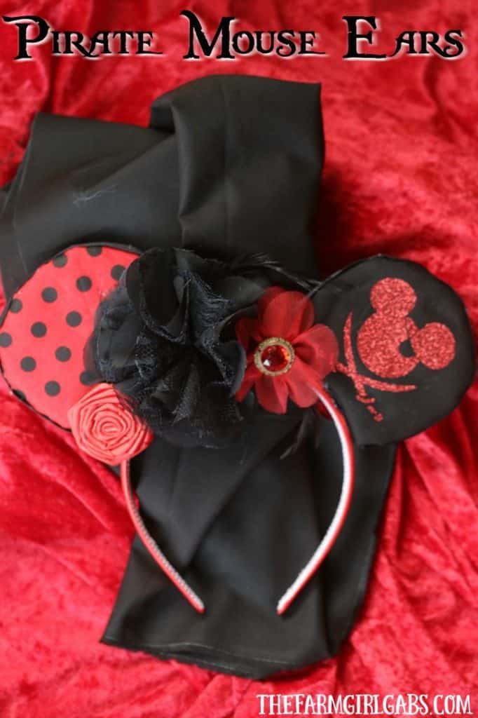 Aargh you ready for a little Disney fun mateys? Create your own pair of Mickey Mouse Pirate Mouse Ears. This craft is perfect to make for an upcoming trip to Walt Disney World or on the Disney Cruise Line.