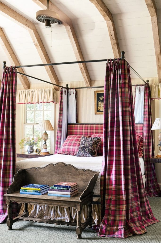 fall decorating ideas 60 Fall Decorating Ideas To Help You Live Your Coziest Life master bedroom 682x1024