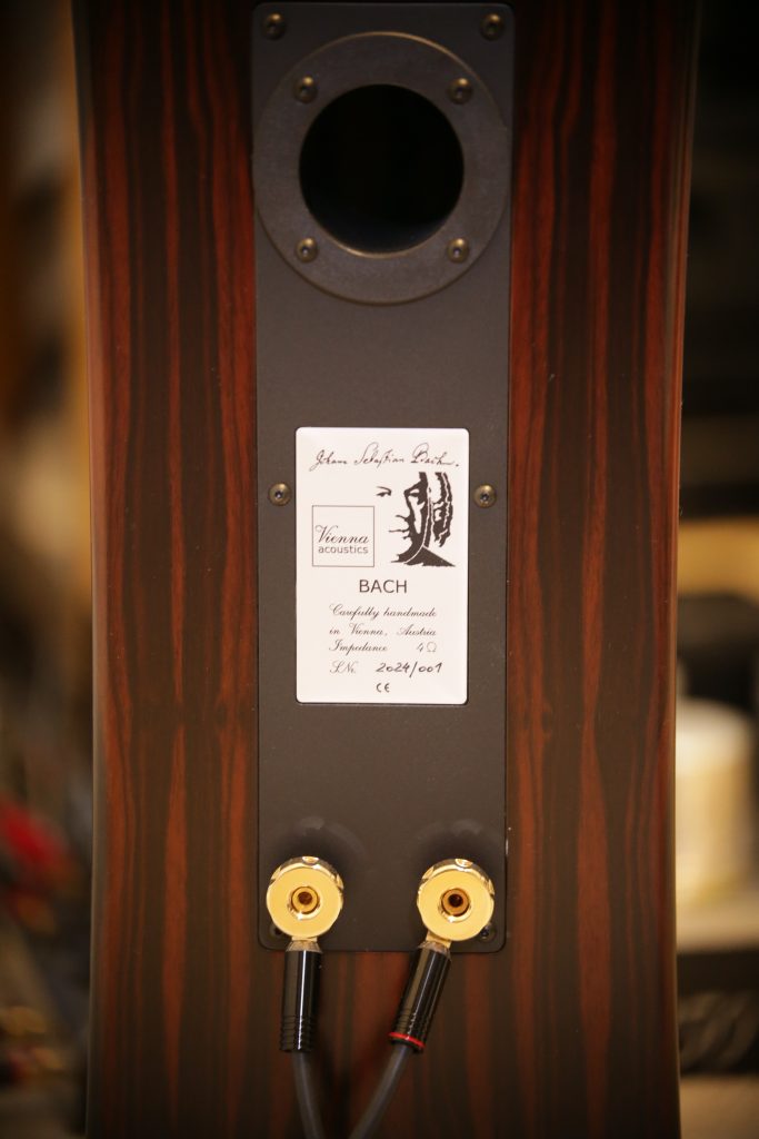 vienna acoustics bach ultimate 