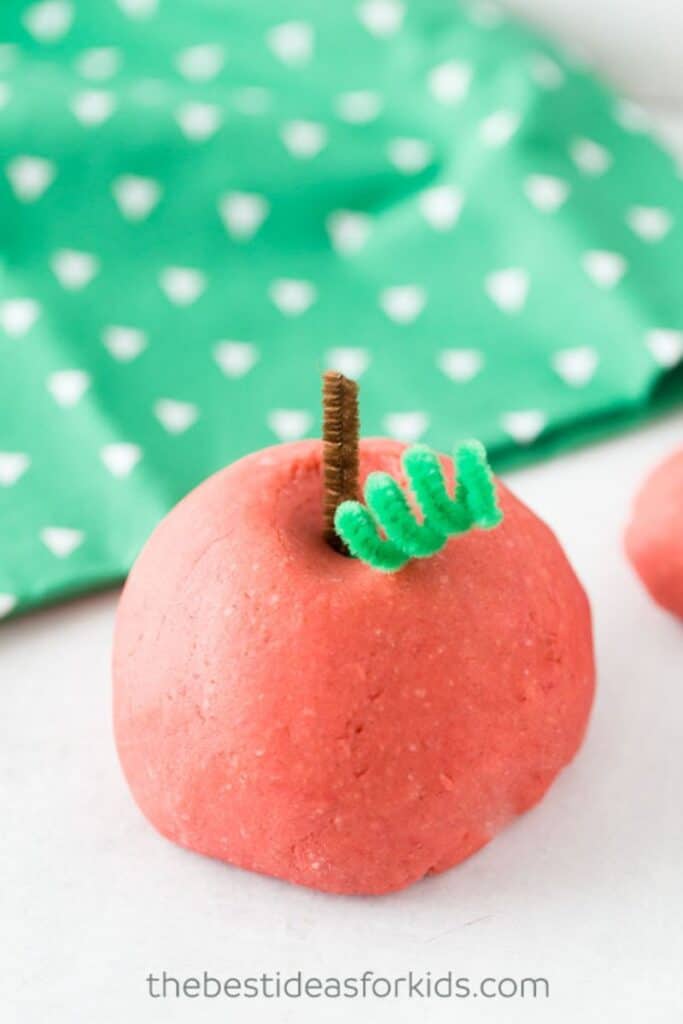 apple pie playdough