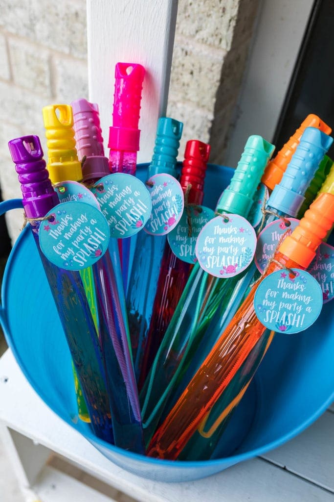 Make a Splash at your Summer Pool Party with the Best Favors